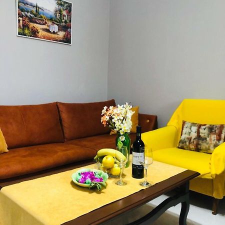 Chika Apartment Кутаиси Екстериор снимка