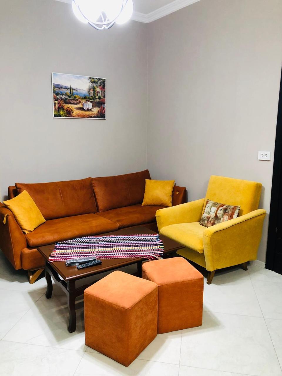 Chika Apartment Кутаиси Екстериор снимка